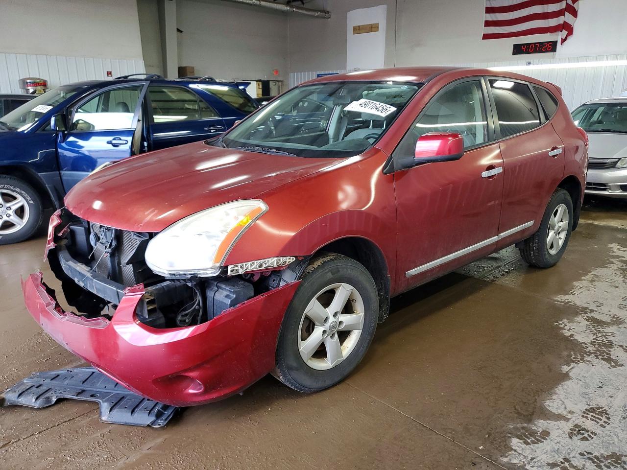 Salvage Nissan Rogue Image