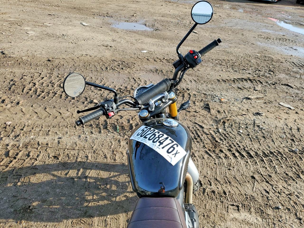 Triumph Scrambler 400 X