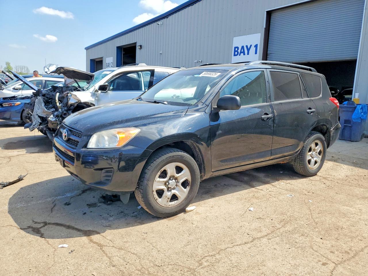 Salvage Toyota RAV4 Image