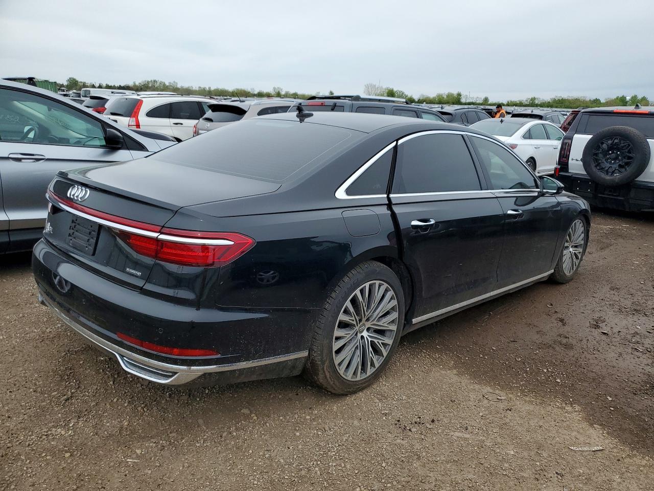Audi A8 L