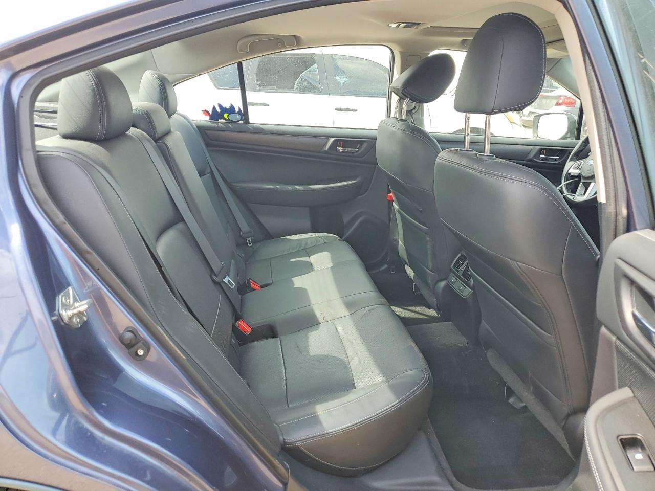 Subaru Legacy 3.6r Limited