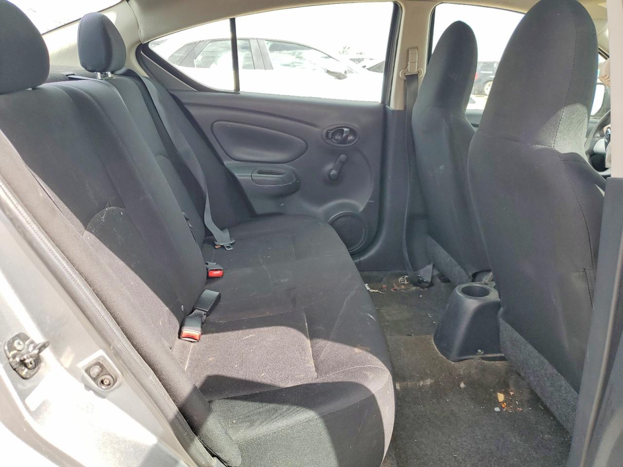 Nissan Versa 1.6 S Plus