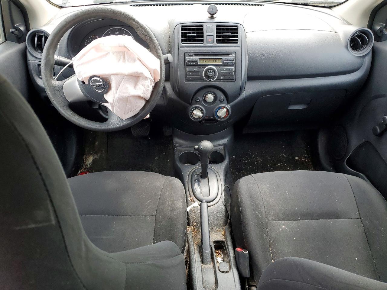 Nissan Versa 1.6 S Plus