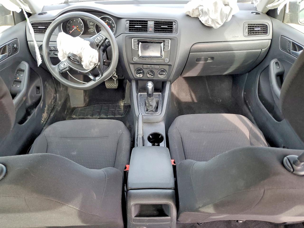 Volkswagen Jetta S