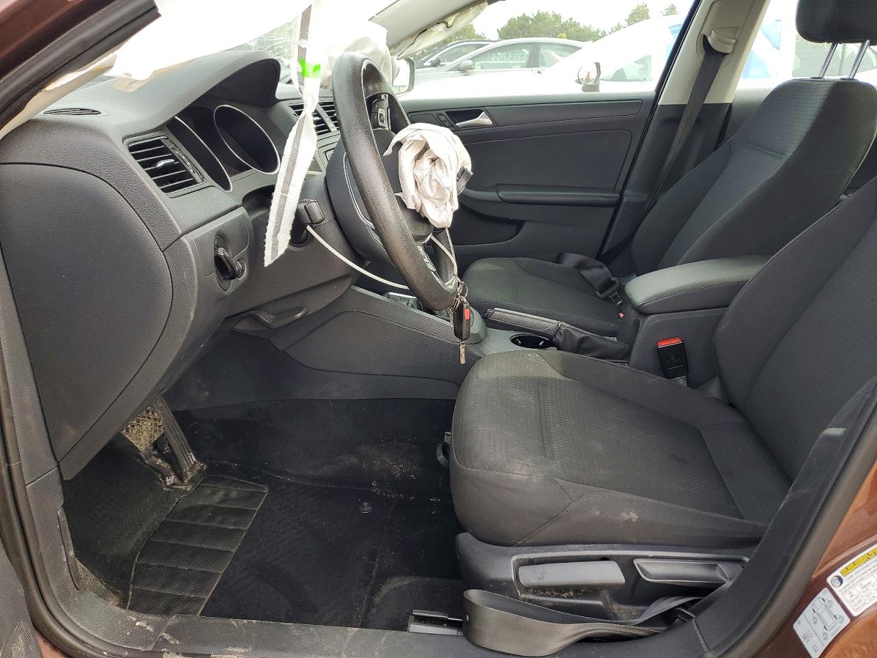 Volkswagen Jetta S