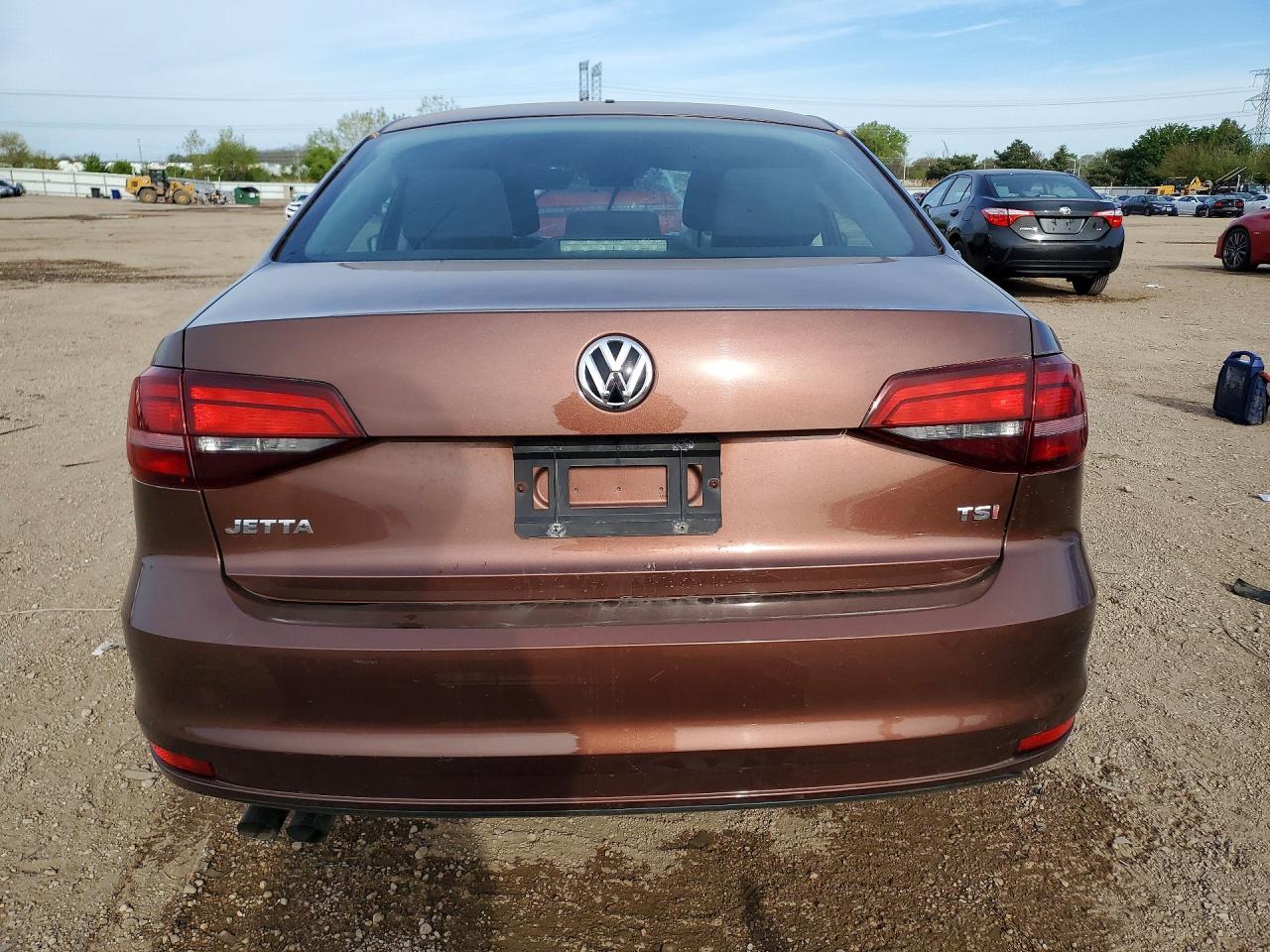 Volkswagen Jetta S