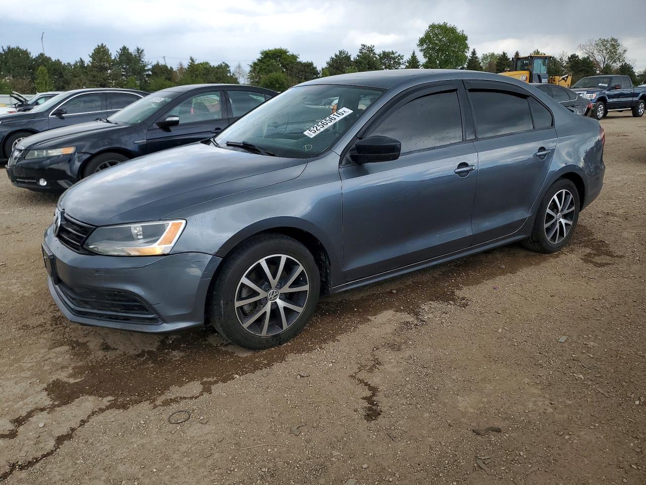 Salvage Volkswagen Jetta Image
