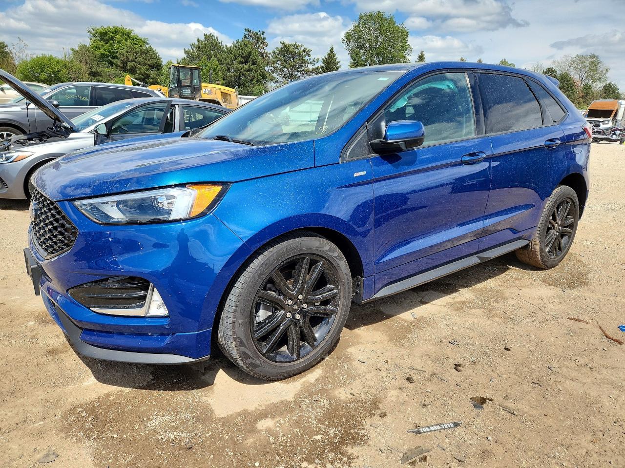 Salvage Ford Edge Image