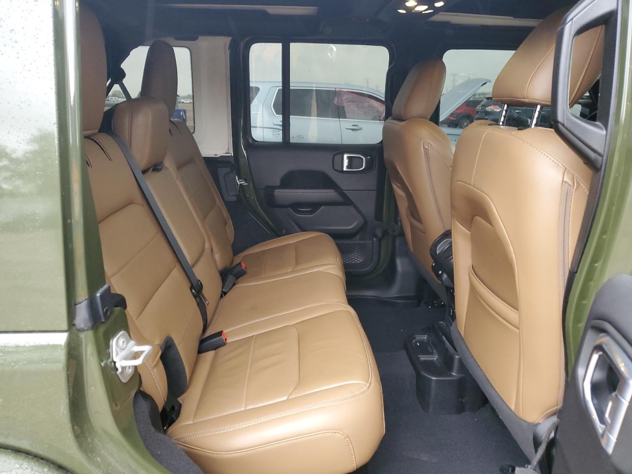 Jeep Wrangler Sahara