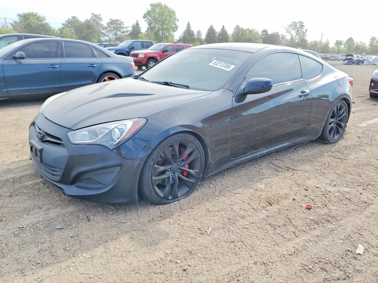 Salvage Hyundai Genesis Image