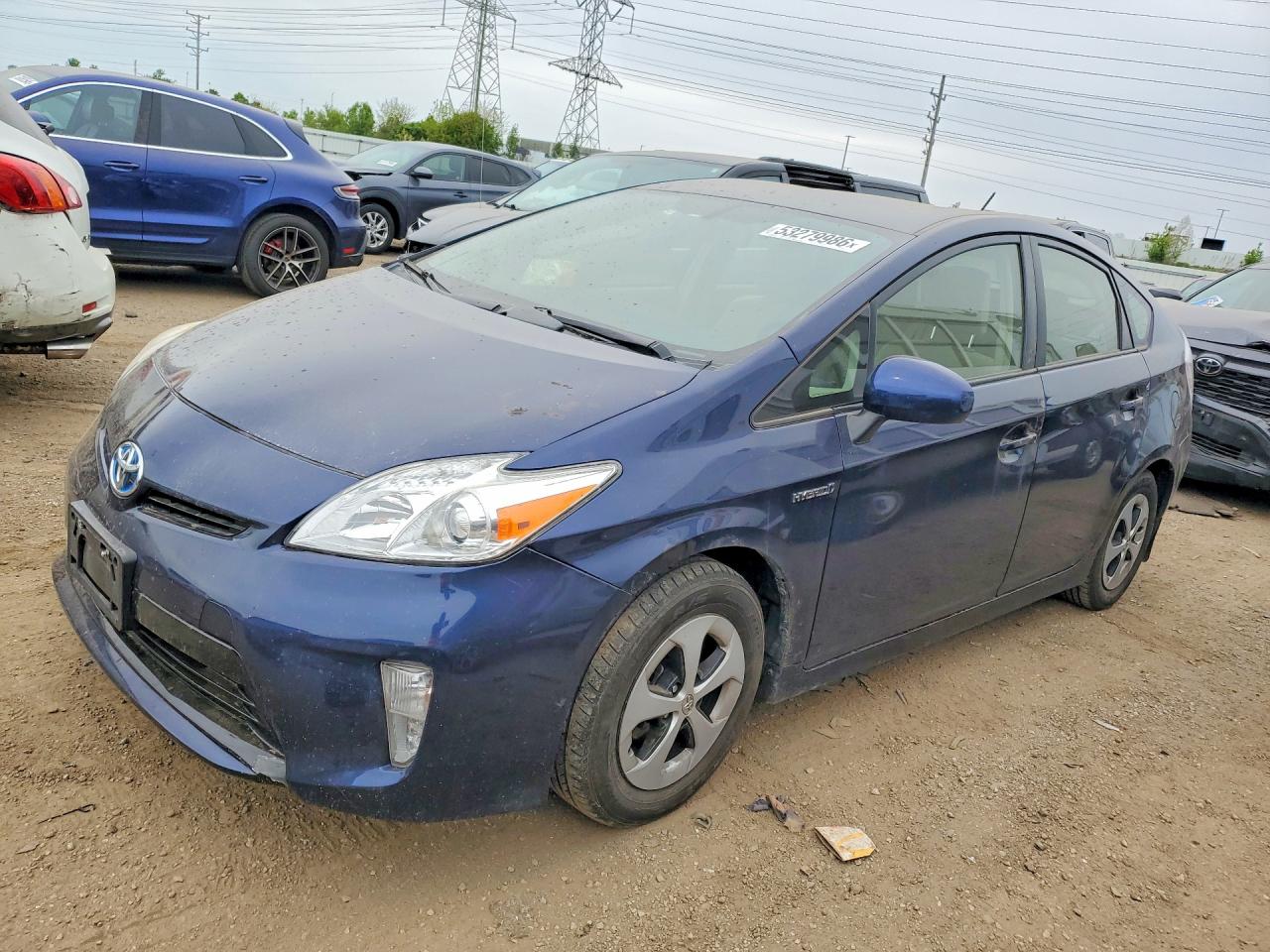 Salvage Toyota Prius Image