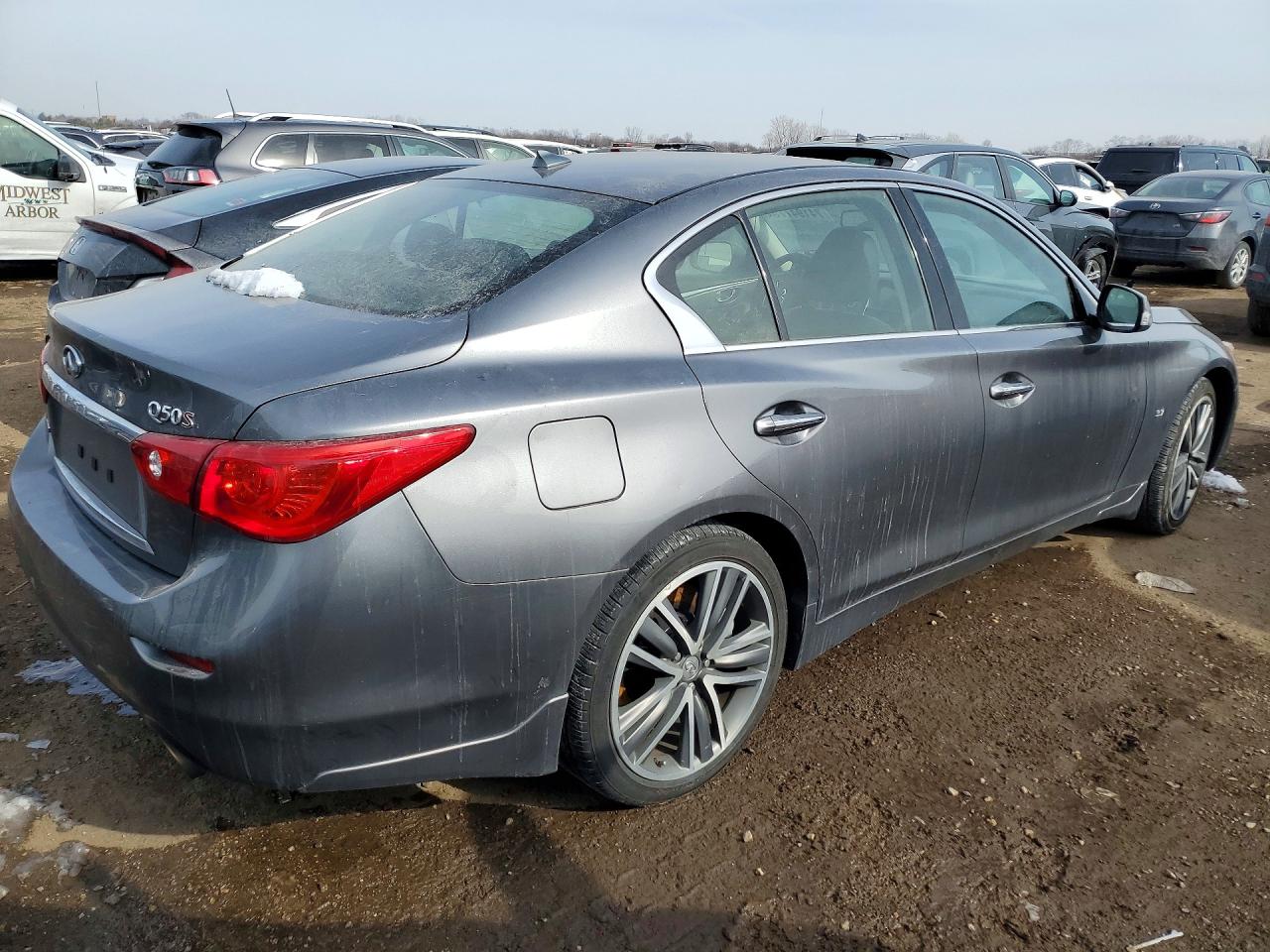INFINITI Q50 Sport