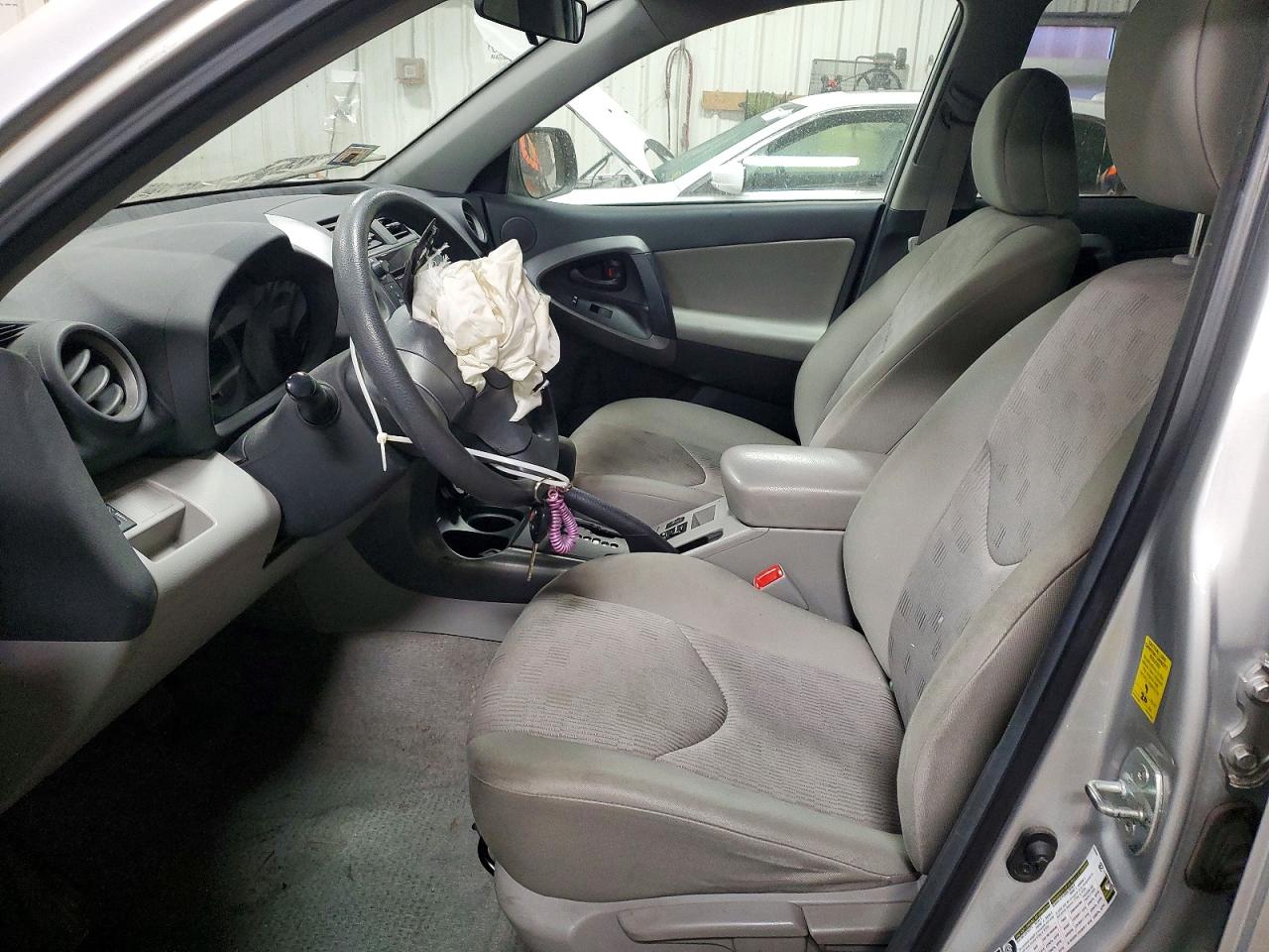 Toyota RAV4 Base