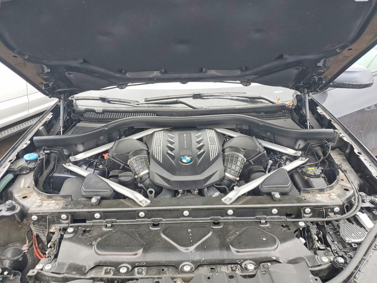 BMW X Series M50i