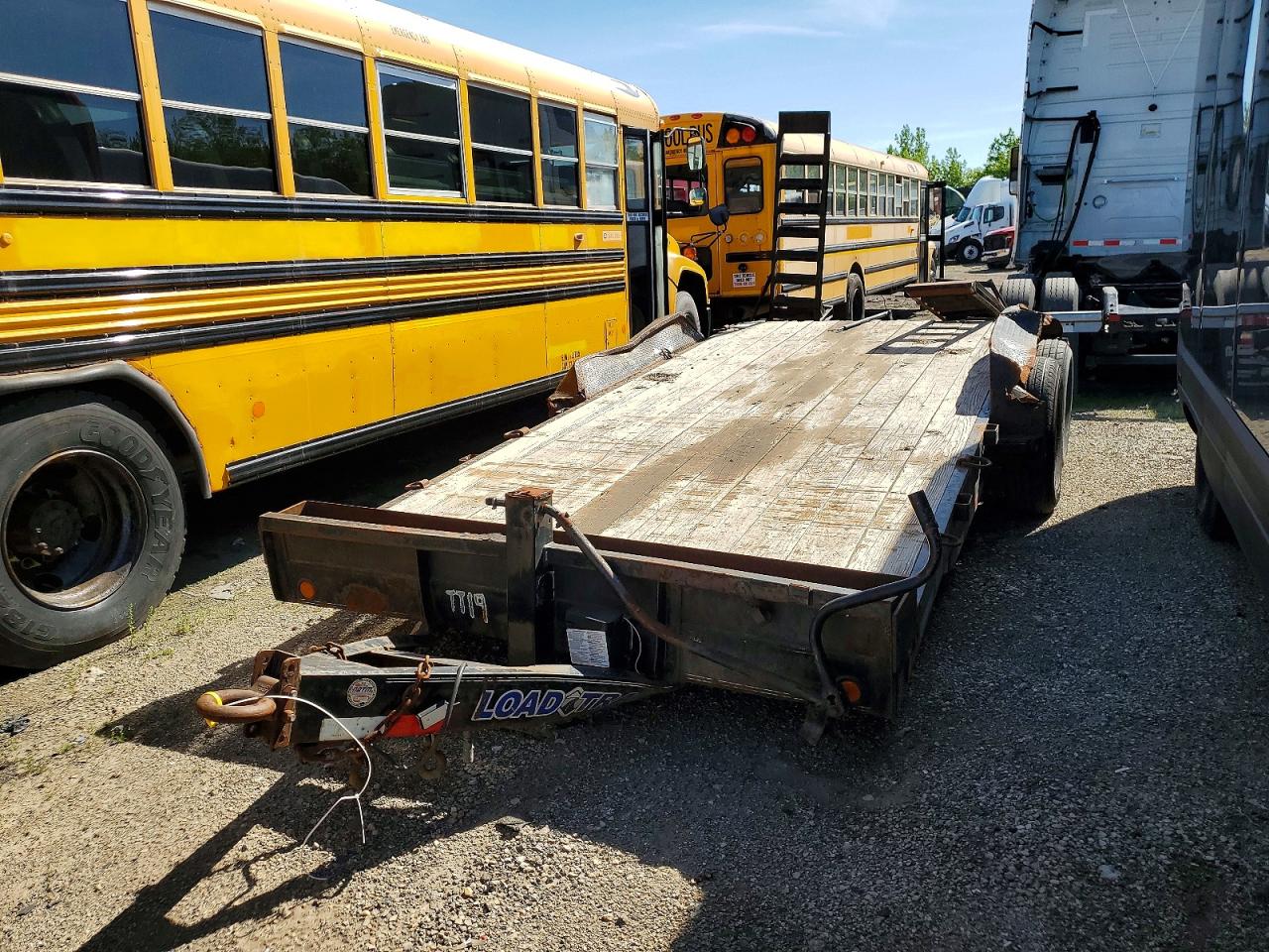 Load Trail Ch8318072
