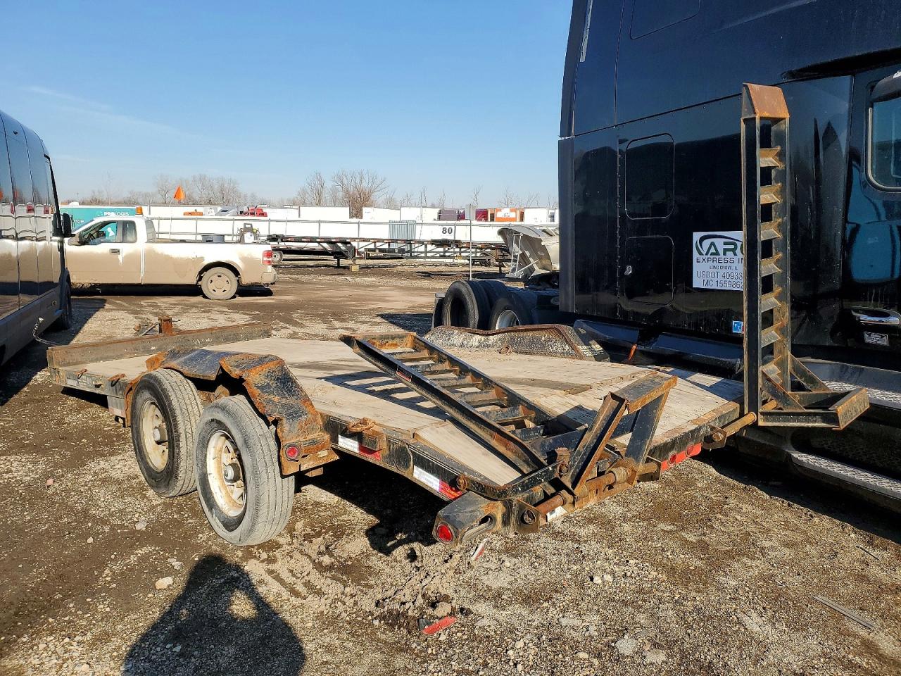 Load Trail Ch8318072