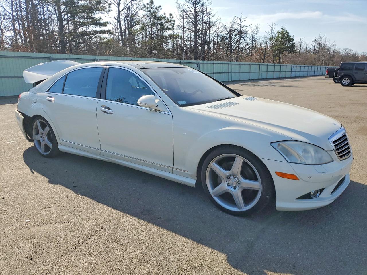 Mercedes-Benz S-Class 550 4matic