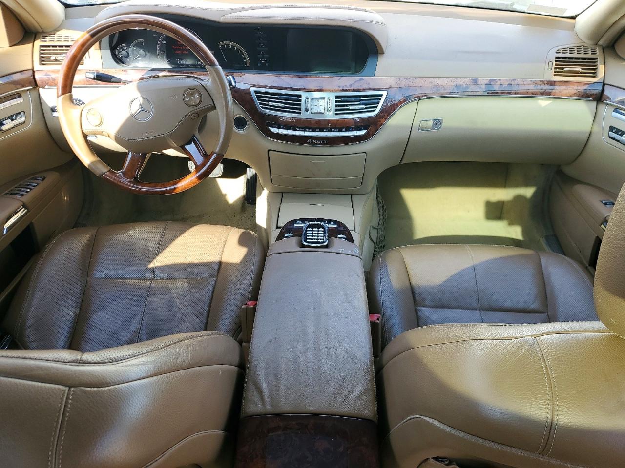 Mercedes-Benz S-Class 550 4matic