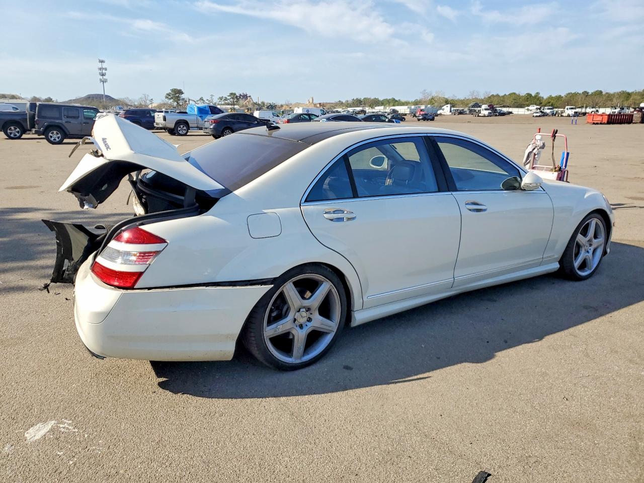 Mercedes-Benz S-Class 550 4matic