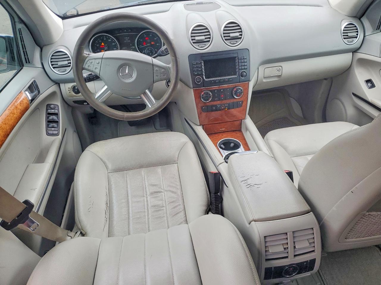 Mercedes-Benz M-Class 350