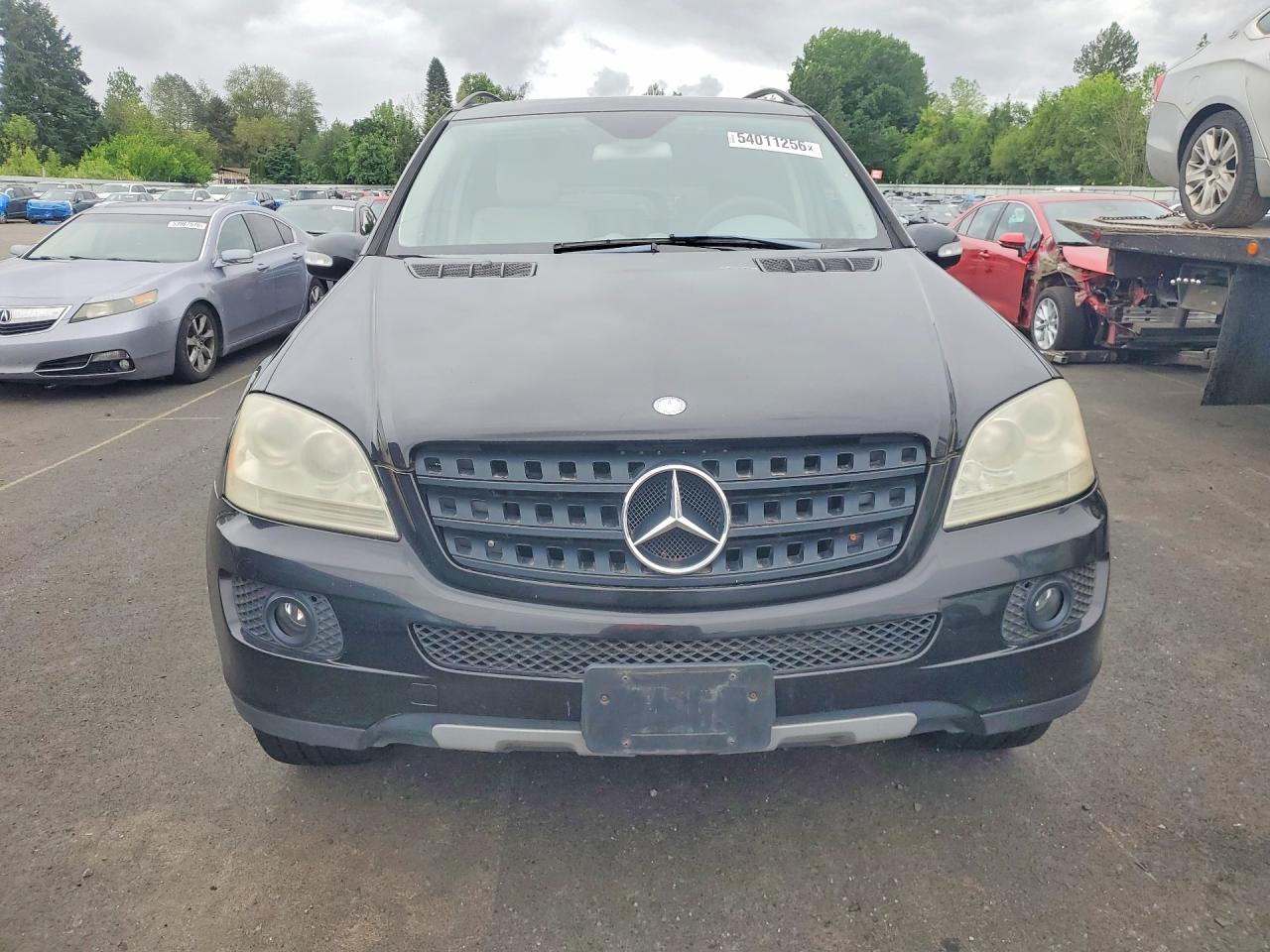 Mercedes-Benz M-Class 350