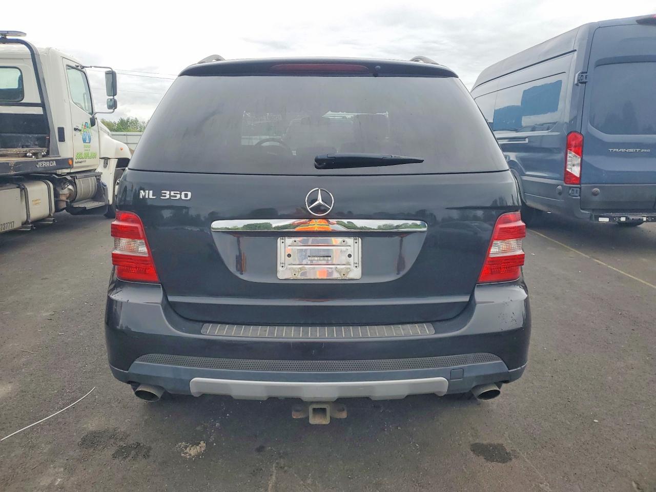 Mercedes-Benz M-Class 350