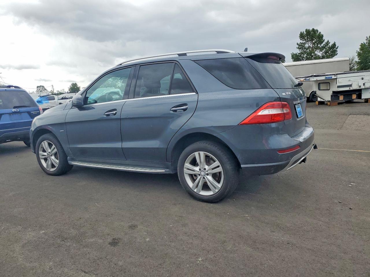 Mercedes-Benz M-Class 350 Bluetec