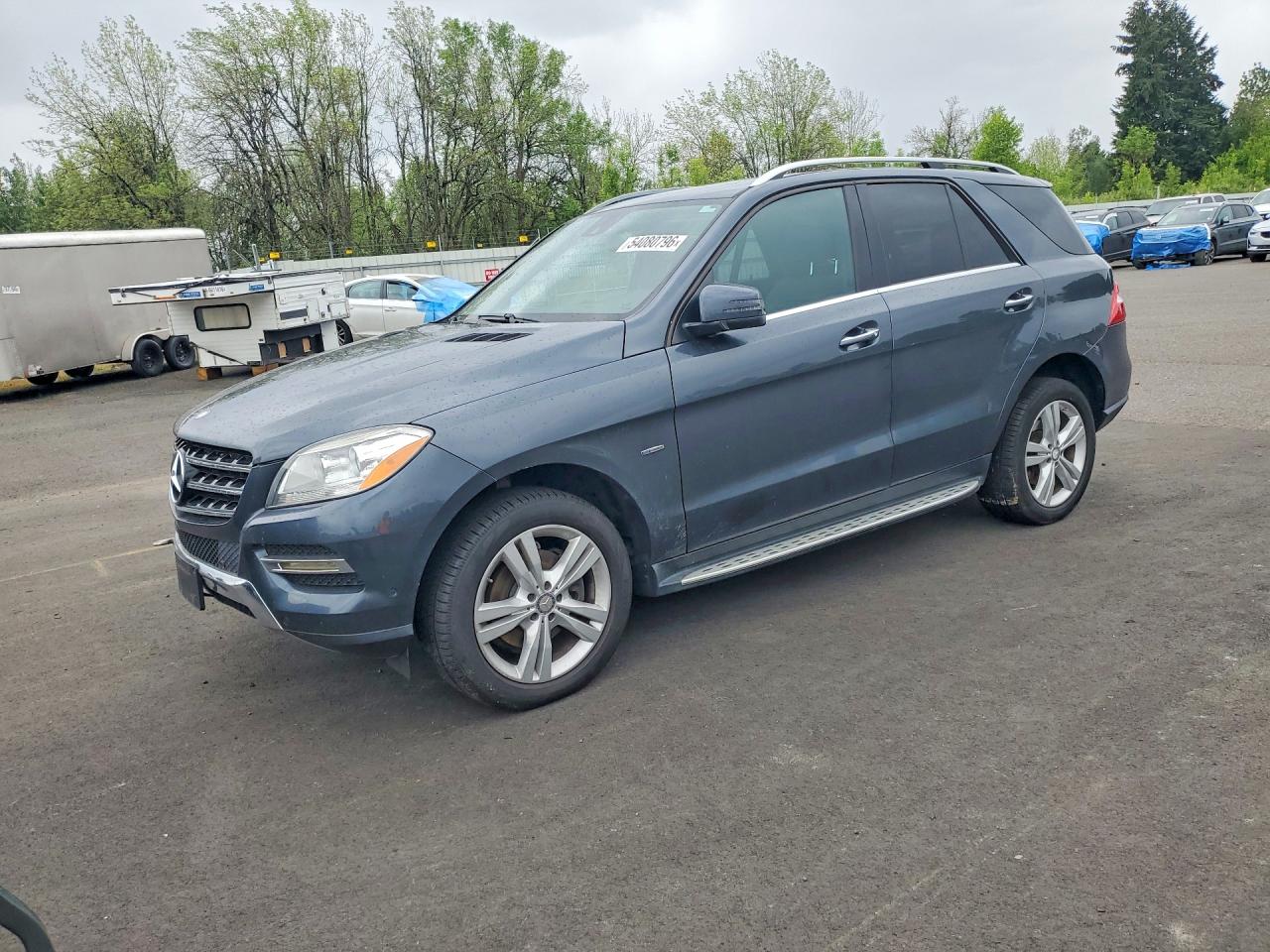 Salvage Mercedes-Benz M-Class Image