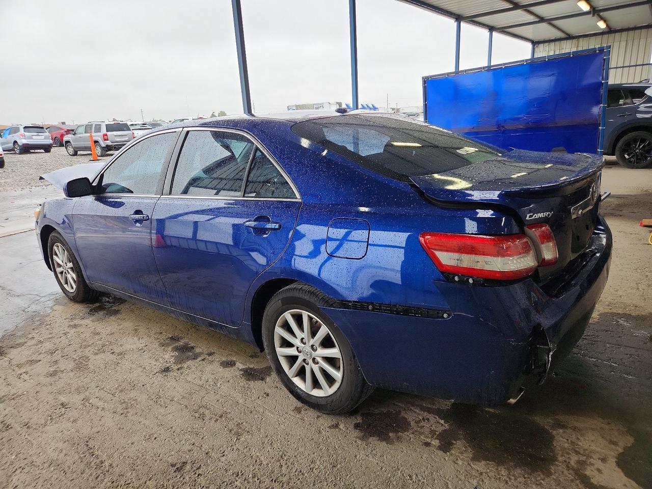 Toyota Camry Xle V6
