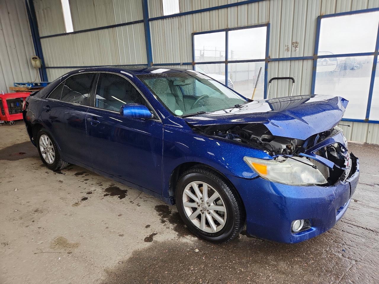 Toyota Camry Xle V6