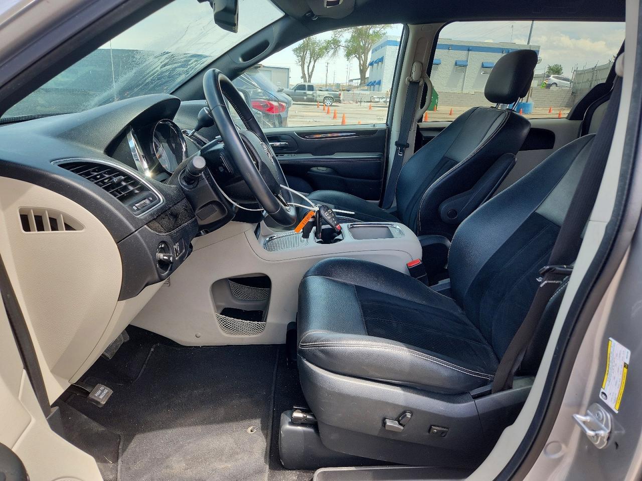 Dodge Caravan Sxt