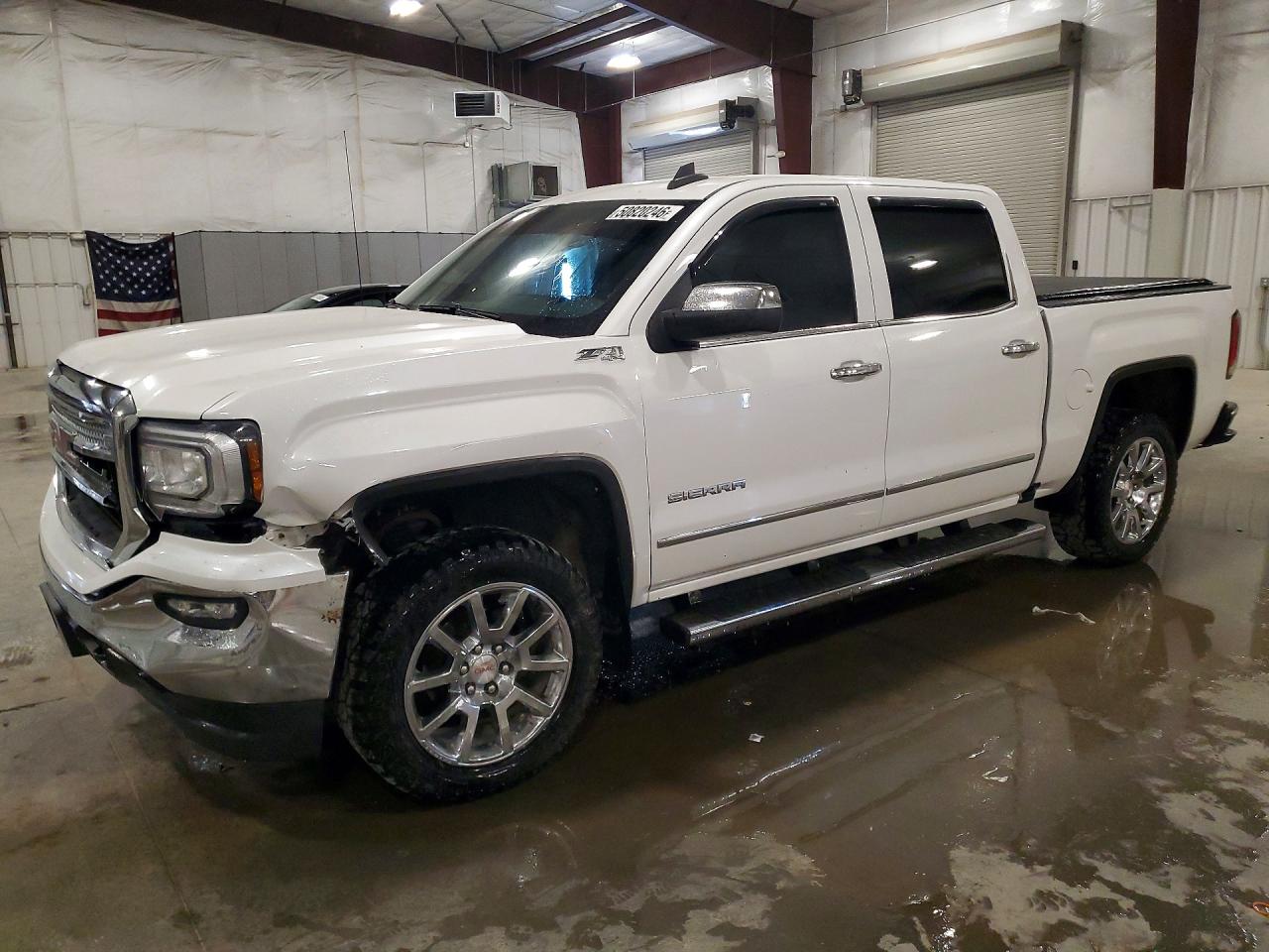 Salvage GMC Sierra Image