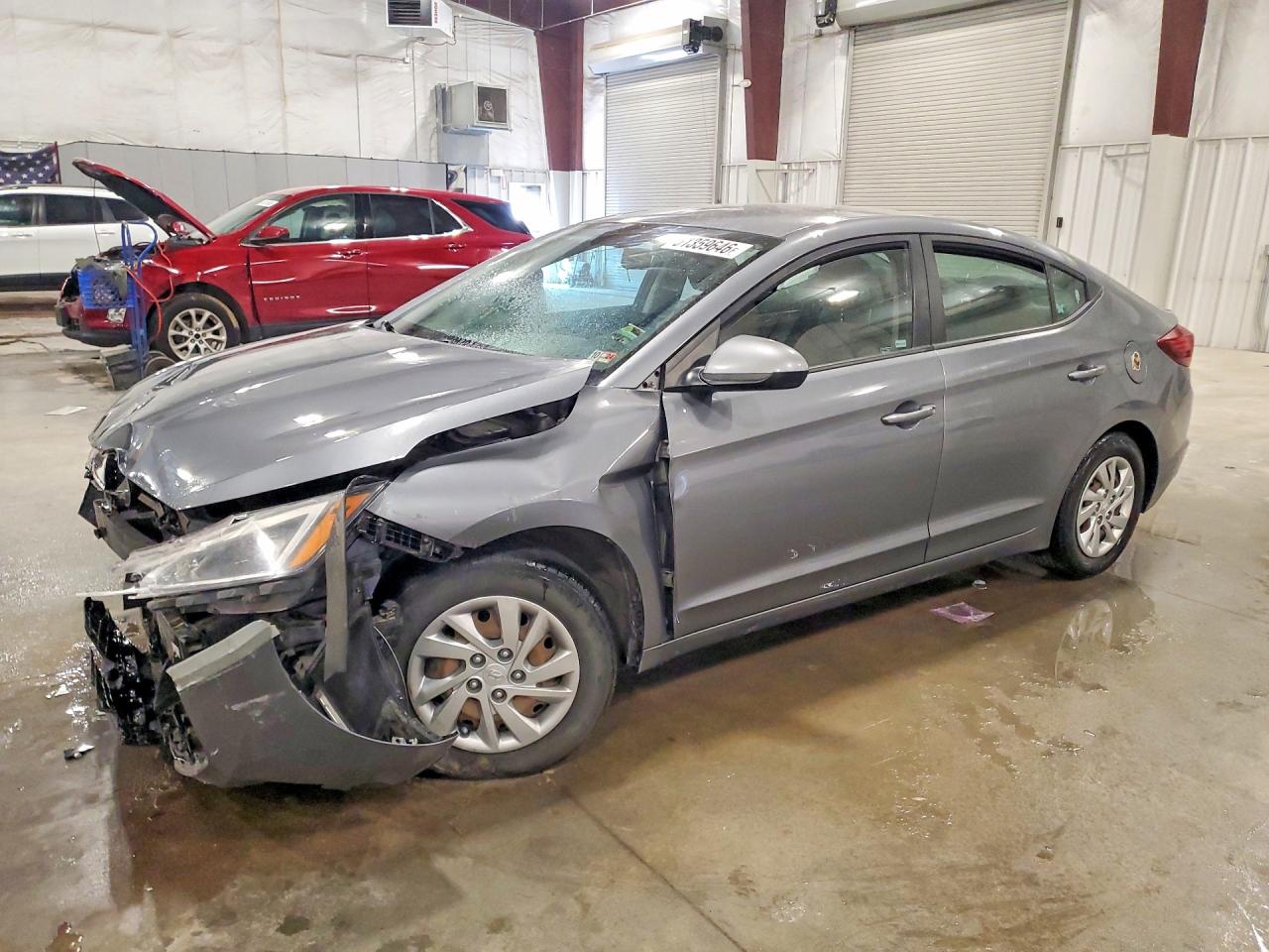 Salvage Hyundai ELANTRA Image