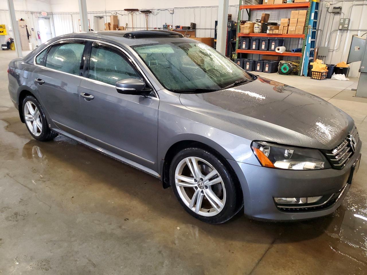 Volkswagen Passat Sel