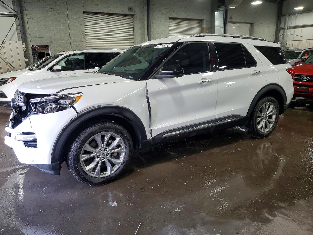Salvage Ford Explorer Image