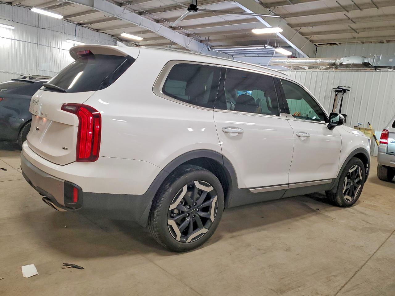 Kia Telluride S