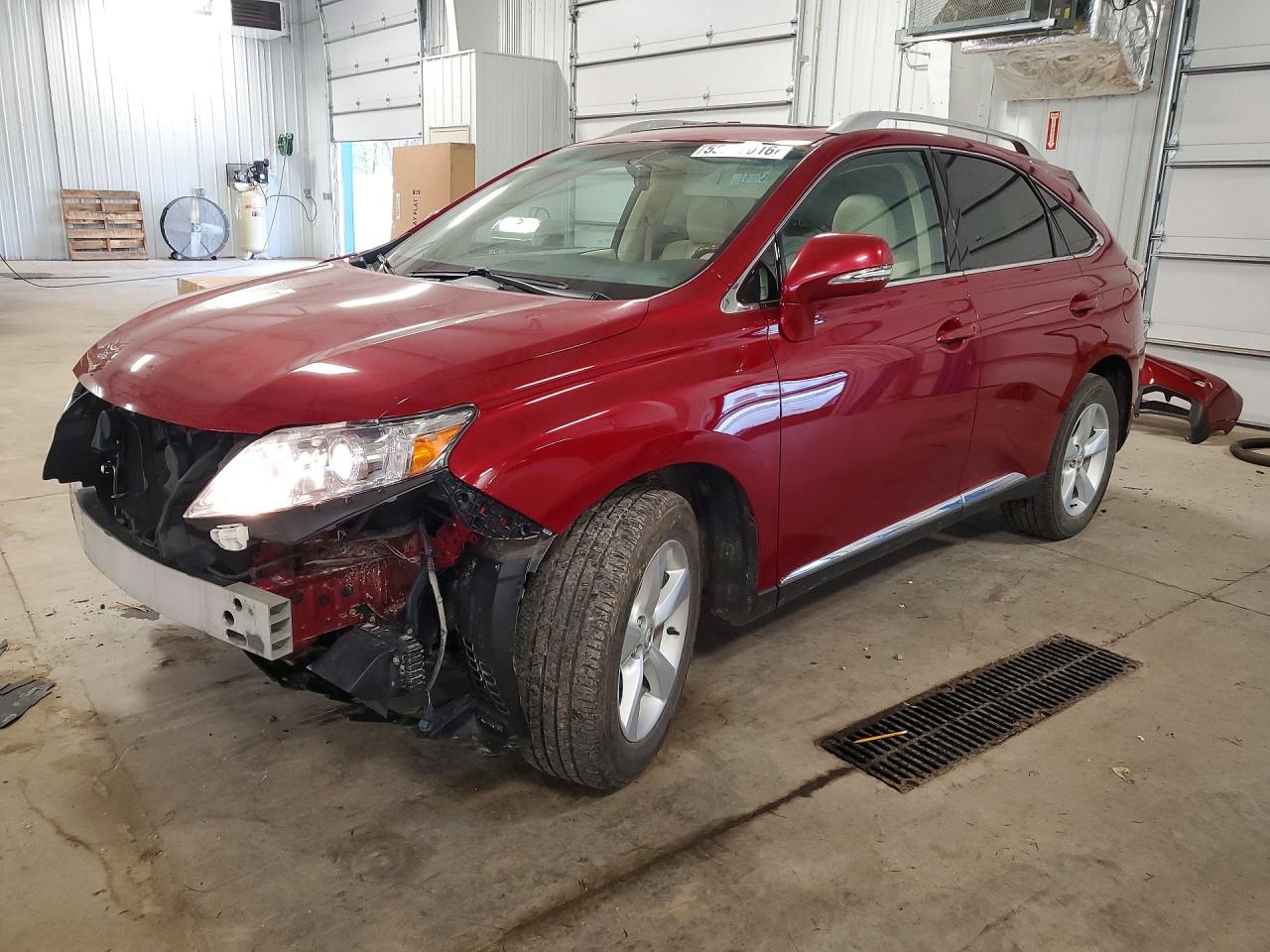 Salvage Lexus RX Image