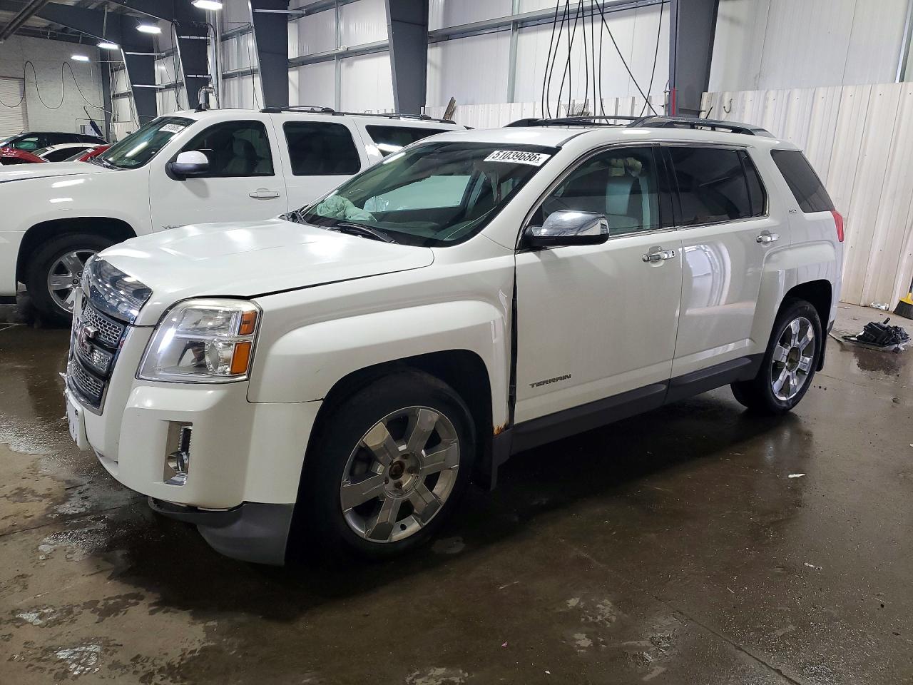 Salvage GMC Terrain Image