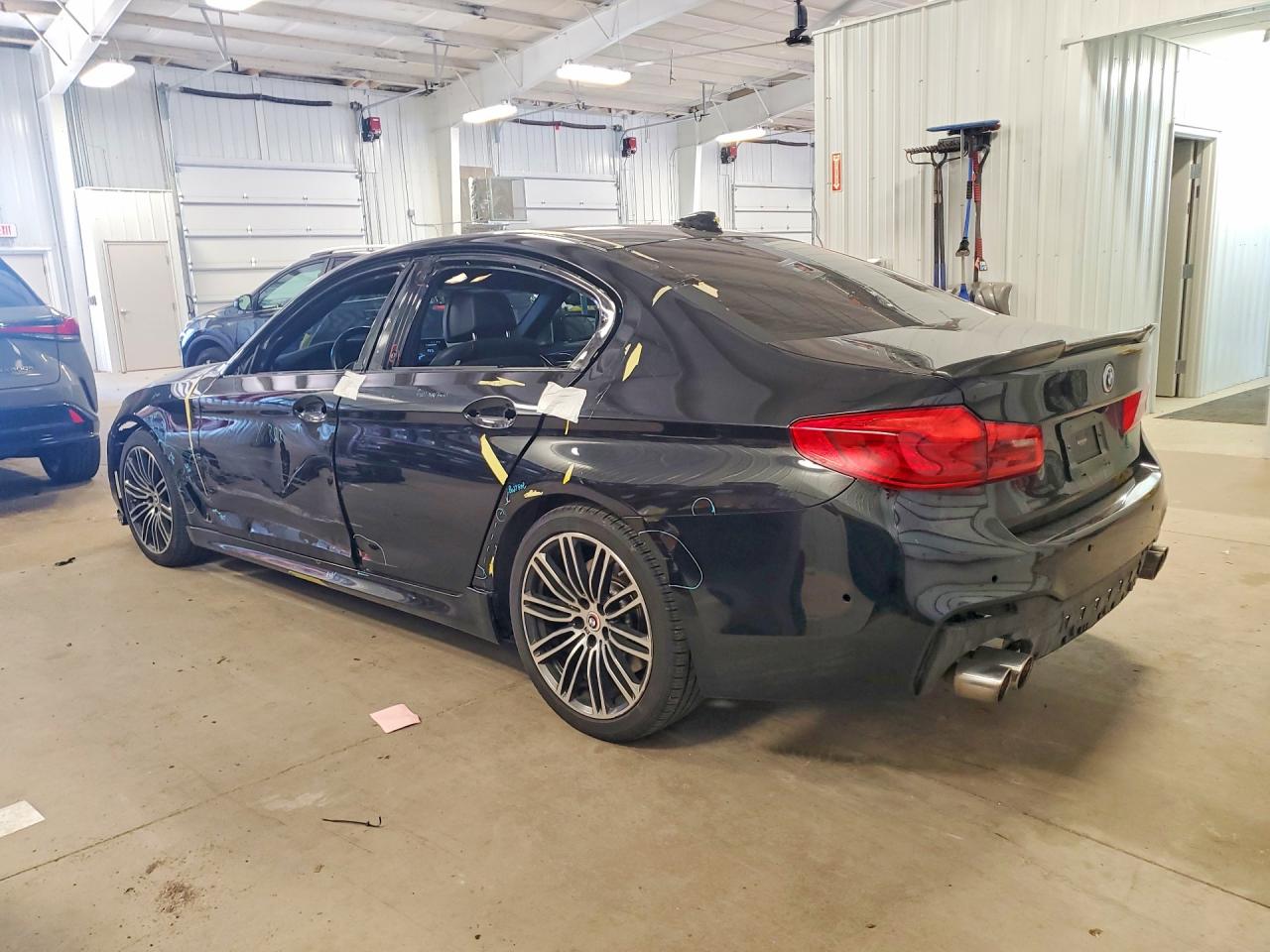 BMW 5 Series Xi