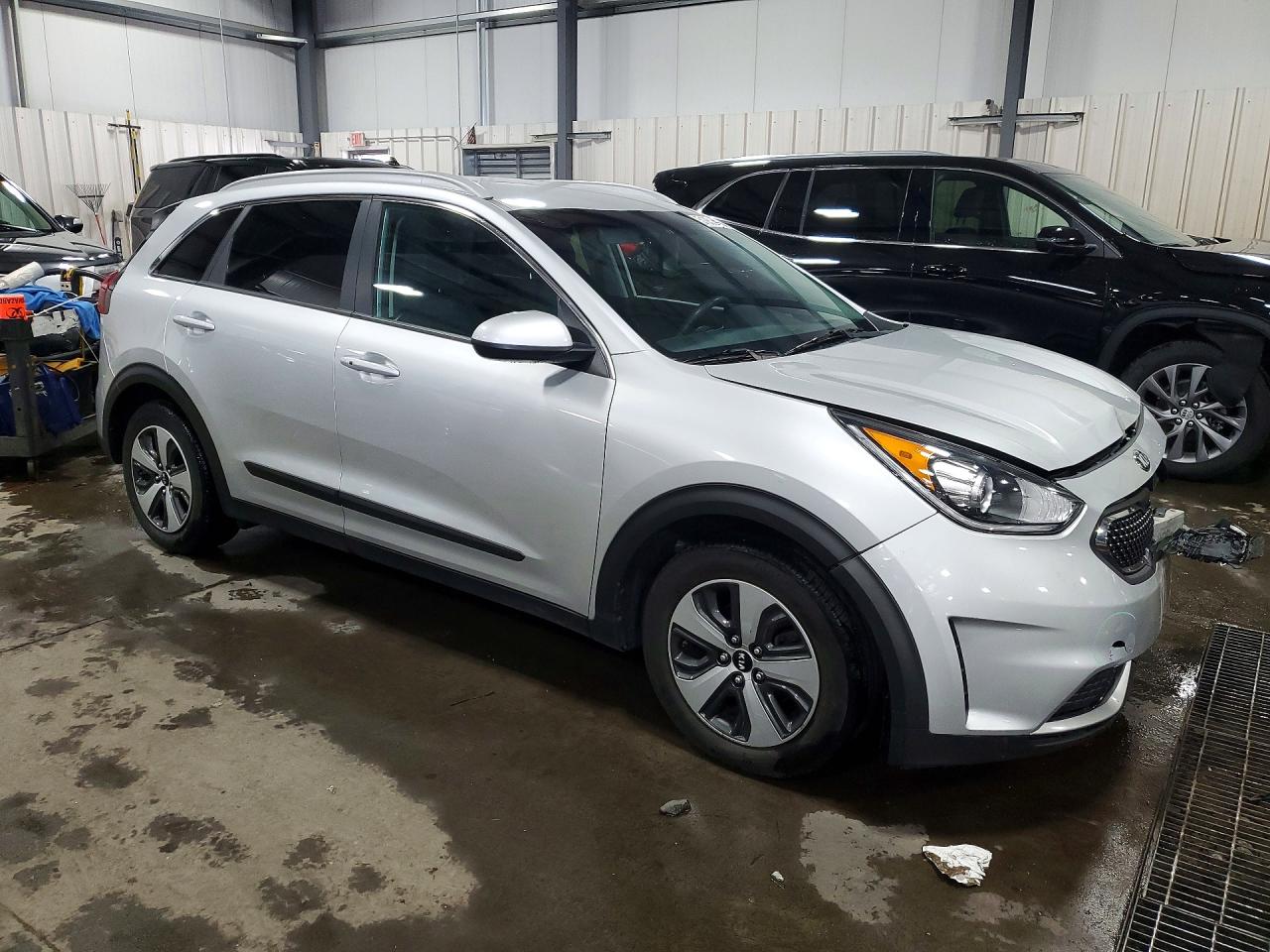 Kia Niro Lx