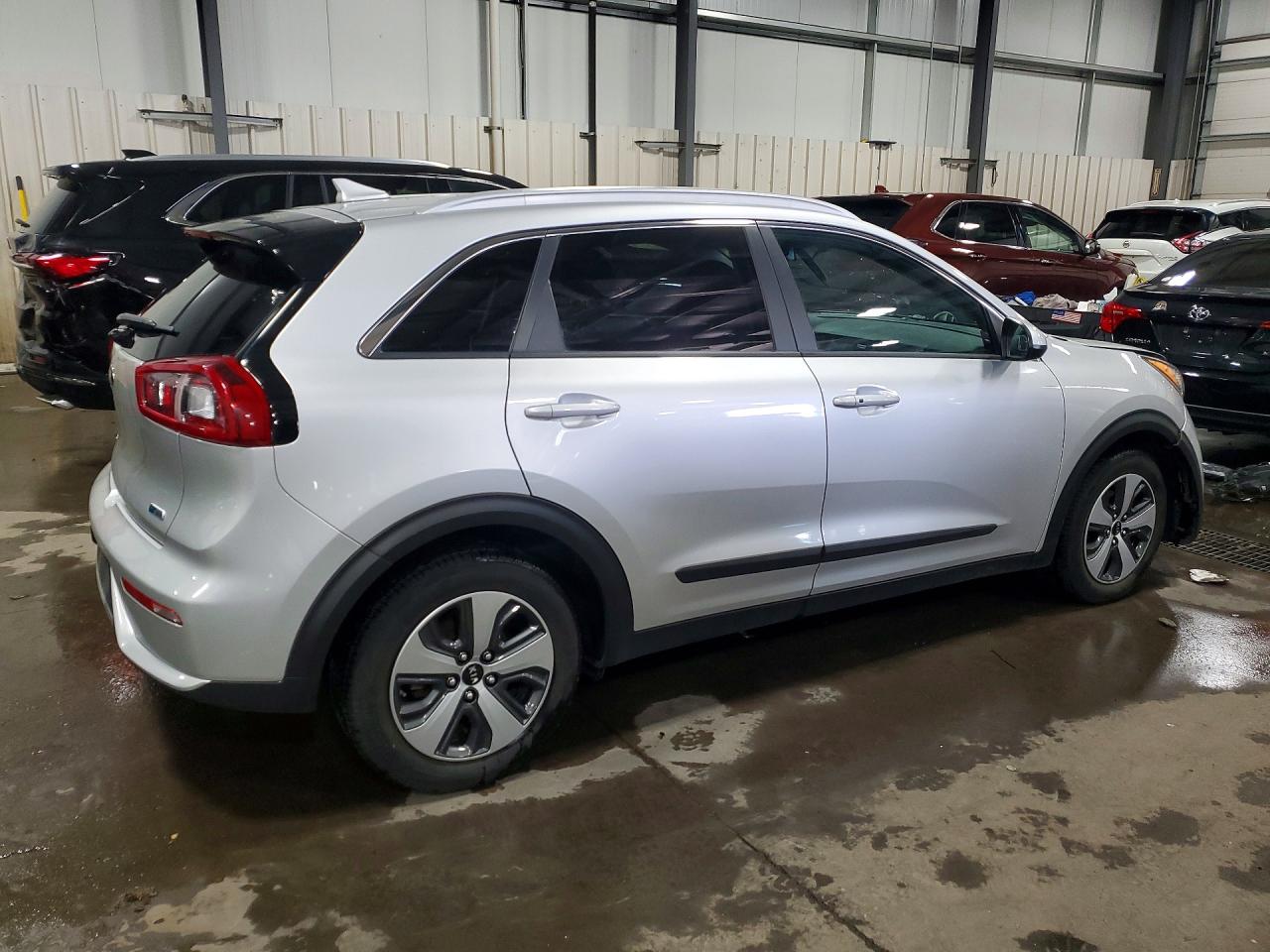 Kia Niro Lx