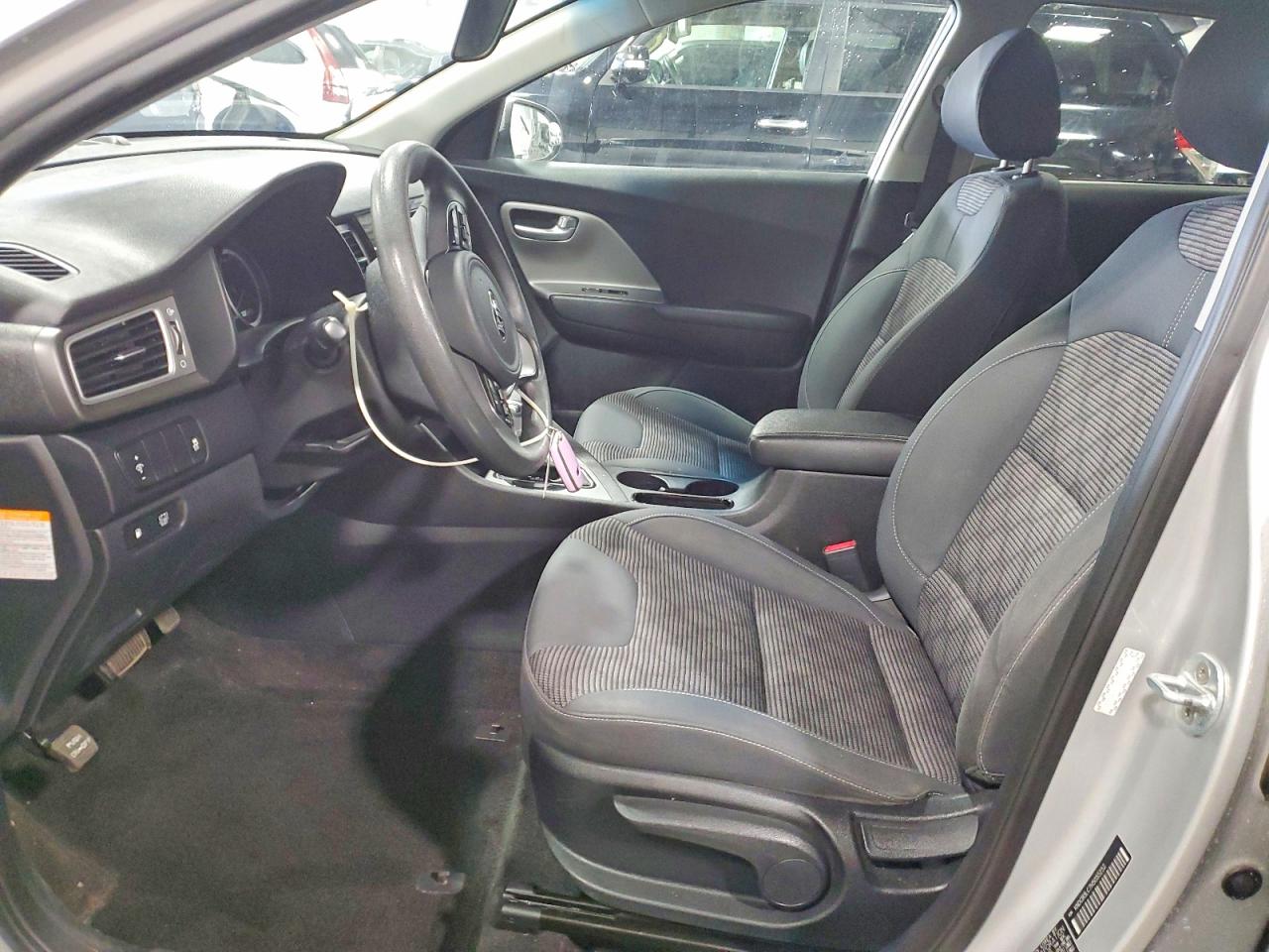 Kia Niro Lx