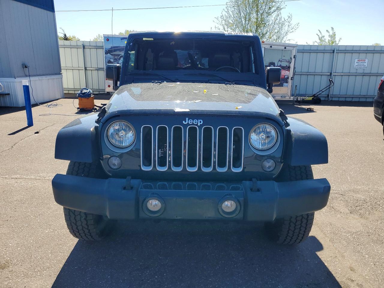 Jeep Wrangler Sahara