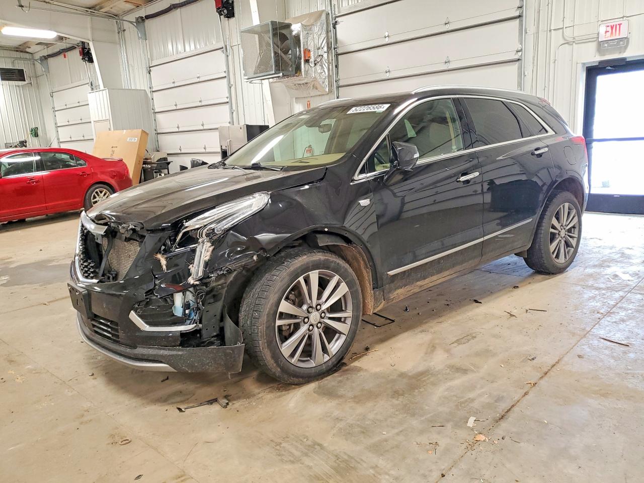 Salvage Cadillac XT5 Image