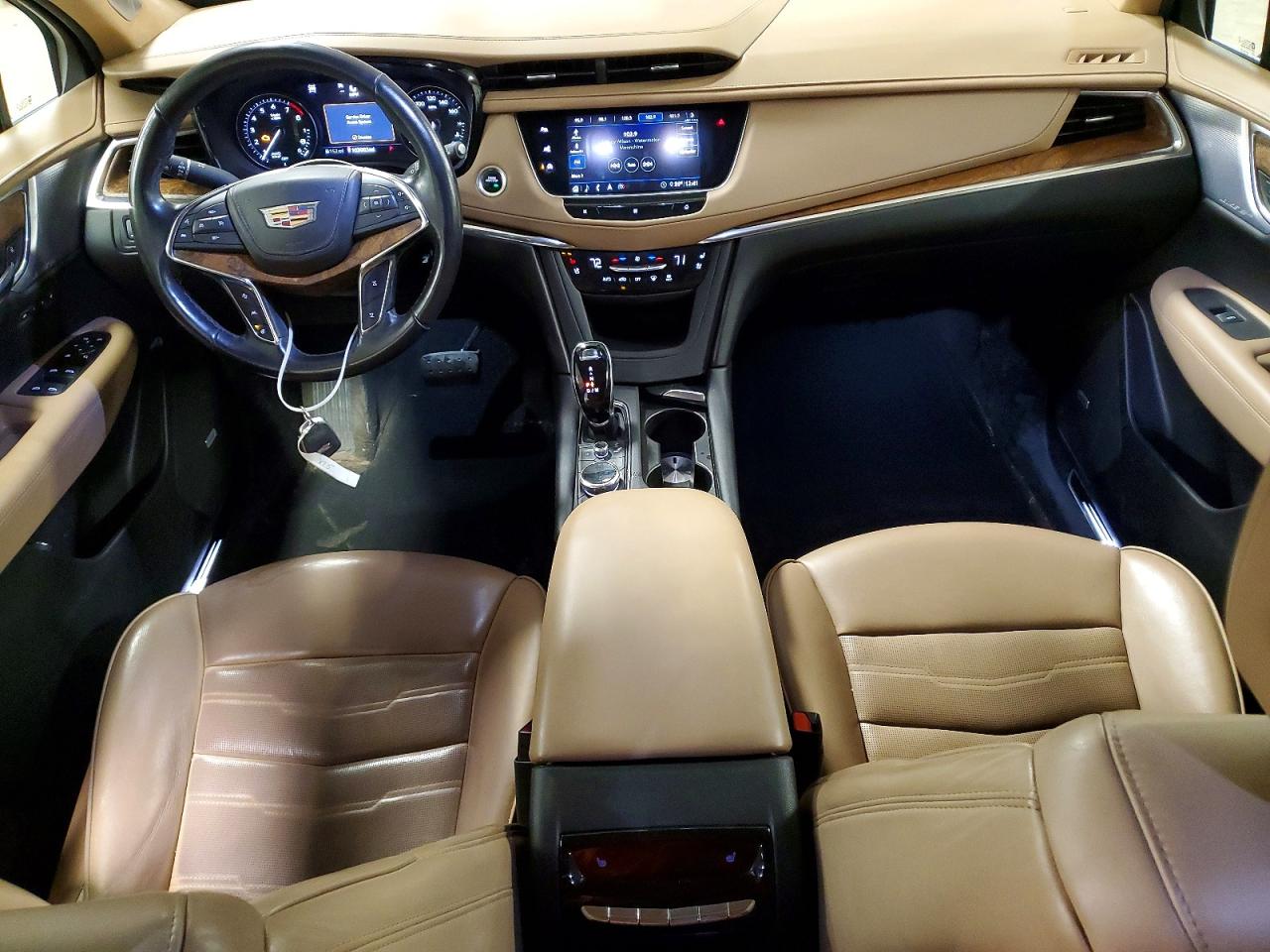 Cadillac XT5 Platinum Premium Luxury