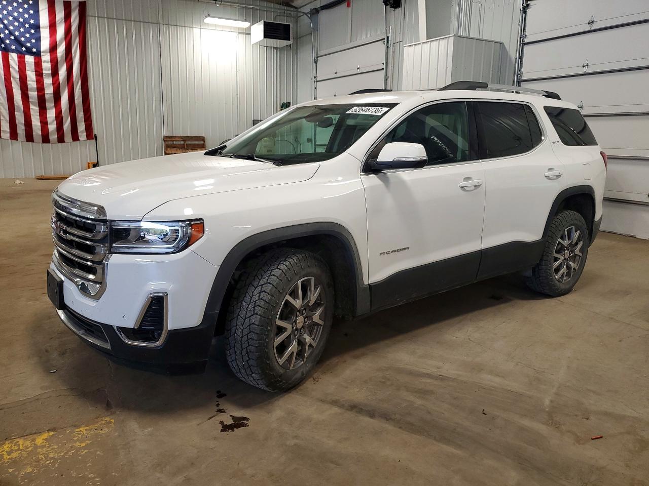 Salvage GMC Acadia Image
