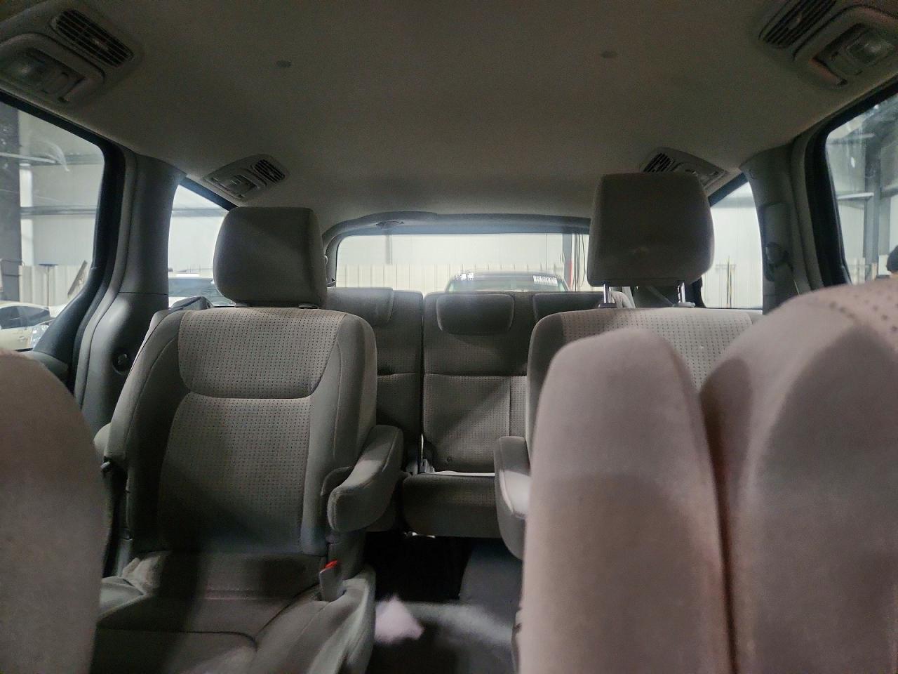 Toyota Sienna Le 7-passenger