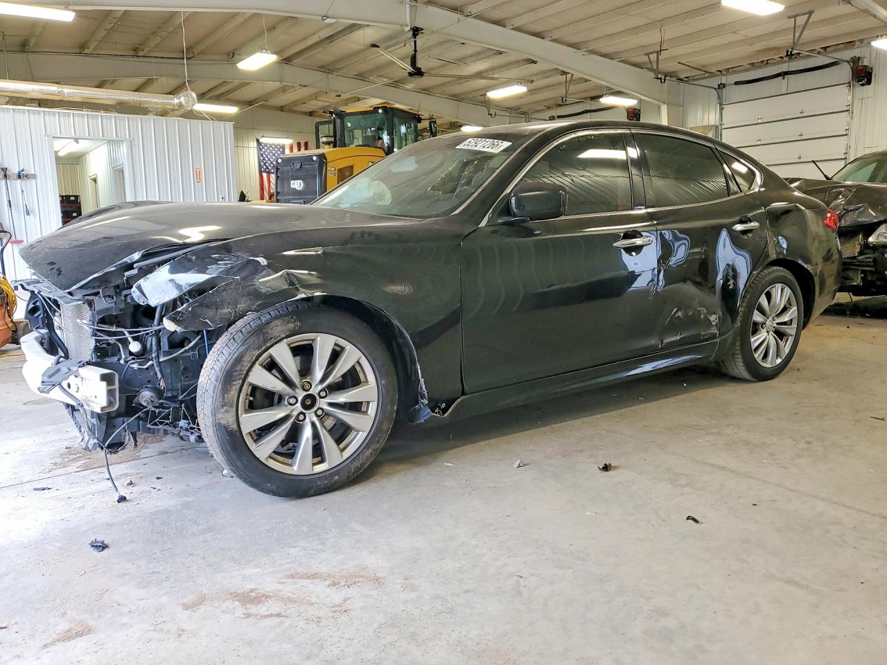 Salvage INFINITI M37 Image