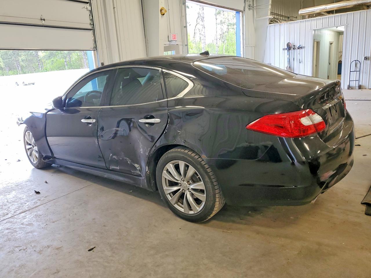 INFINITI M37 X