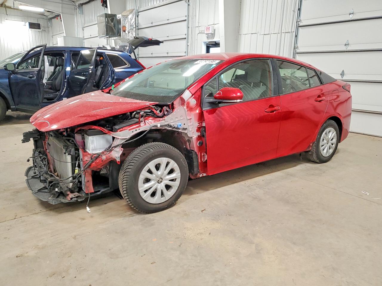 Salvage Toyota Prius Image